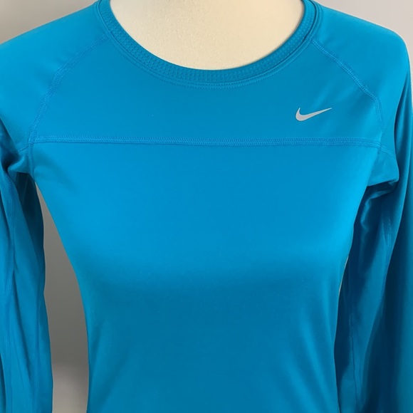 Nike Womens Running Long Sleeve - Picture 2 of 7
